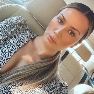 Meet your Posher, Arianna